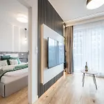 Апартаменти Port Popowice -darmowy Garaz I Rowery - Meldunki 24na7 - Tramwajem 15 Min Do Rynku