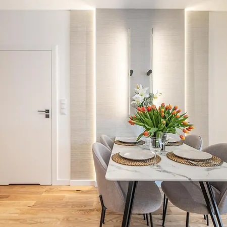 Port Popowice -darmowy Garaz I Rowery - Meldunki 24na7 - Tramwajem 15 Min Do Rynku Daire