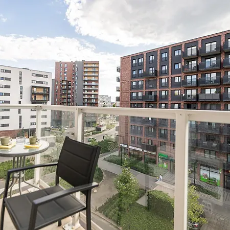 Port Popowice -darmowy Garaz I Rowery - Meldunki 24na7 - Tramwajem 15 Min Do Rynku * Wroclaw