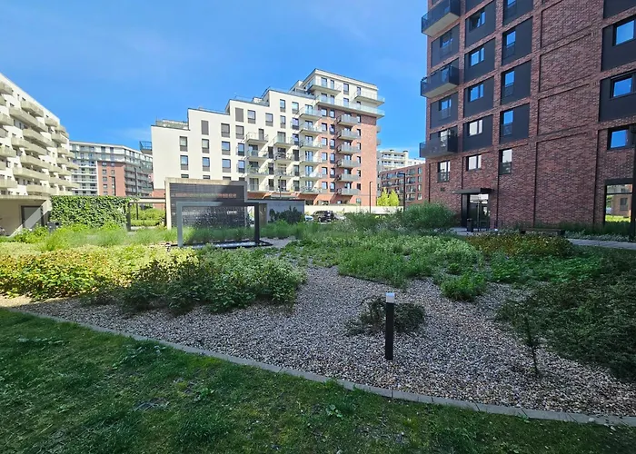 Port Popowice -darmowy Garaz I Rowery - Meldunki 24na7 - Tramwajem 15 Min Do Rynku Daire Wroclaw