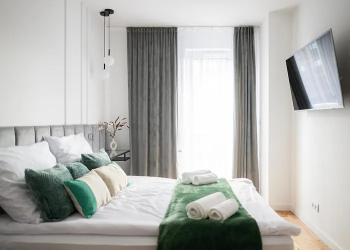 Port Popowice -darmowy Garaz I Rowery - Meldunki 24na7 - Tramwajem 15 Min Do Rynku Wroclaw