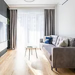 Apartamento Port Popowice -darmowy Garaz I Rowery - Meldunki 24na7 - Tramwajem 15 Min Do Rynku