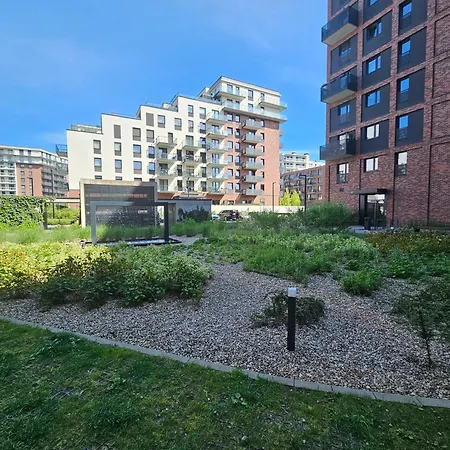 Port Popowice -darmowy Garaz I Rowery - Meldunki 24na7 - Tramwajem 15 Min Do Rynku Daire Wroclaw